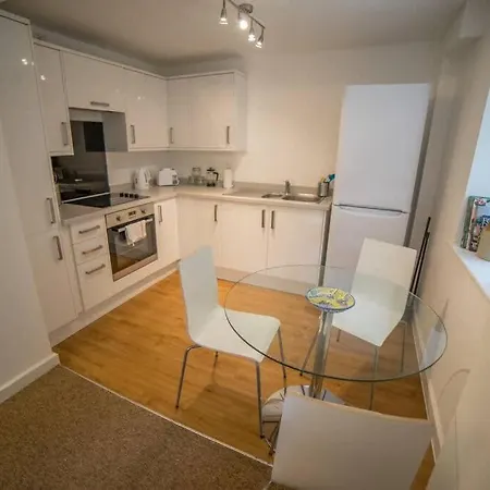 Champion Court Two Bedroom Flat Bristol Exterior foto